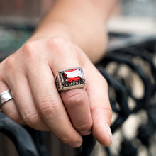 Cargar imagen en el visor de la galería, Vintage European And American Masonic Inlaid Stone Ring