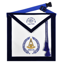 Carica l&#39;immagine nel visualizzatore di Gallery, Grand Past Master Blue Lodge California Regulation Apron - Blue Velvet With Hand Threaded Silk