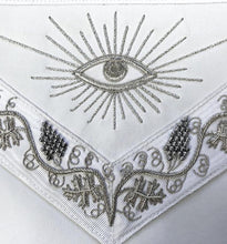 Charger l&#39;image dans la galerie, MASTER MASON Grand White Hand Embroided Apron with Square Compass G | Regalia Lodge