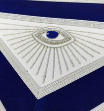 Charger l&#39;image dans la galerie, MASTER MASON Silver Embroidered Apron square compass with G Blue | Regalia Lodge