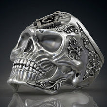 Cargar imagen en el visor de la galería, Masonic Skull Ring Domineering Men&#39;s Personality Alloy Ring