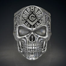 Carica l&#39;immagine nel visualizzatore di Gallery, Masonic Skull Ring Domineering Men&#39;s Personality Alloy Ring